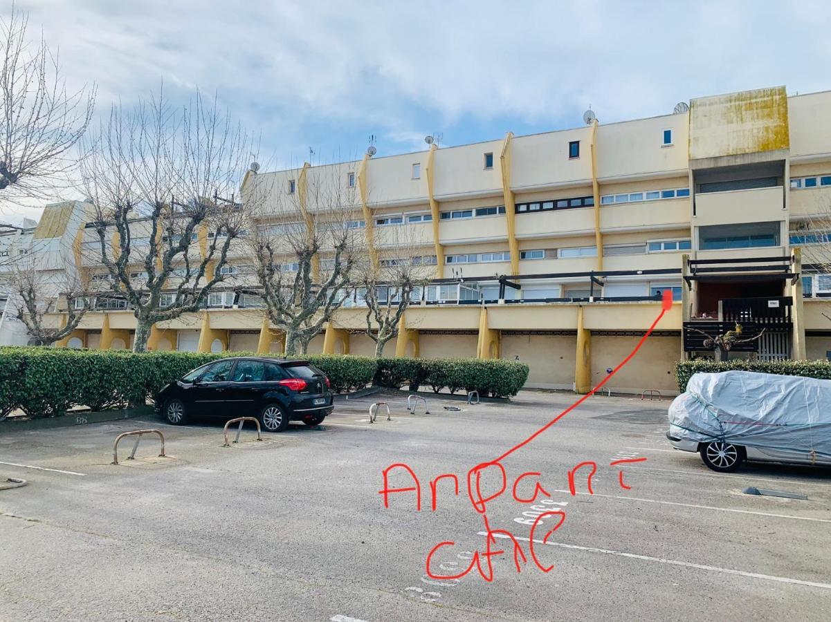 Nid Douillet Dans Les Coursives Du Village Naturiste Du Cap D Agde Eksteriør bilde